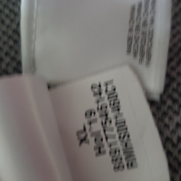 Preloved XL Women's Black and White Racheal Roy Sweater - Picture 6 of 7